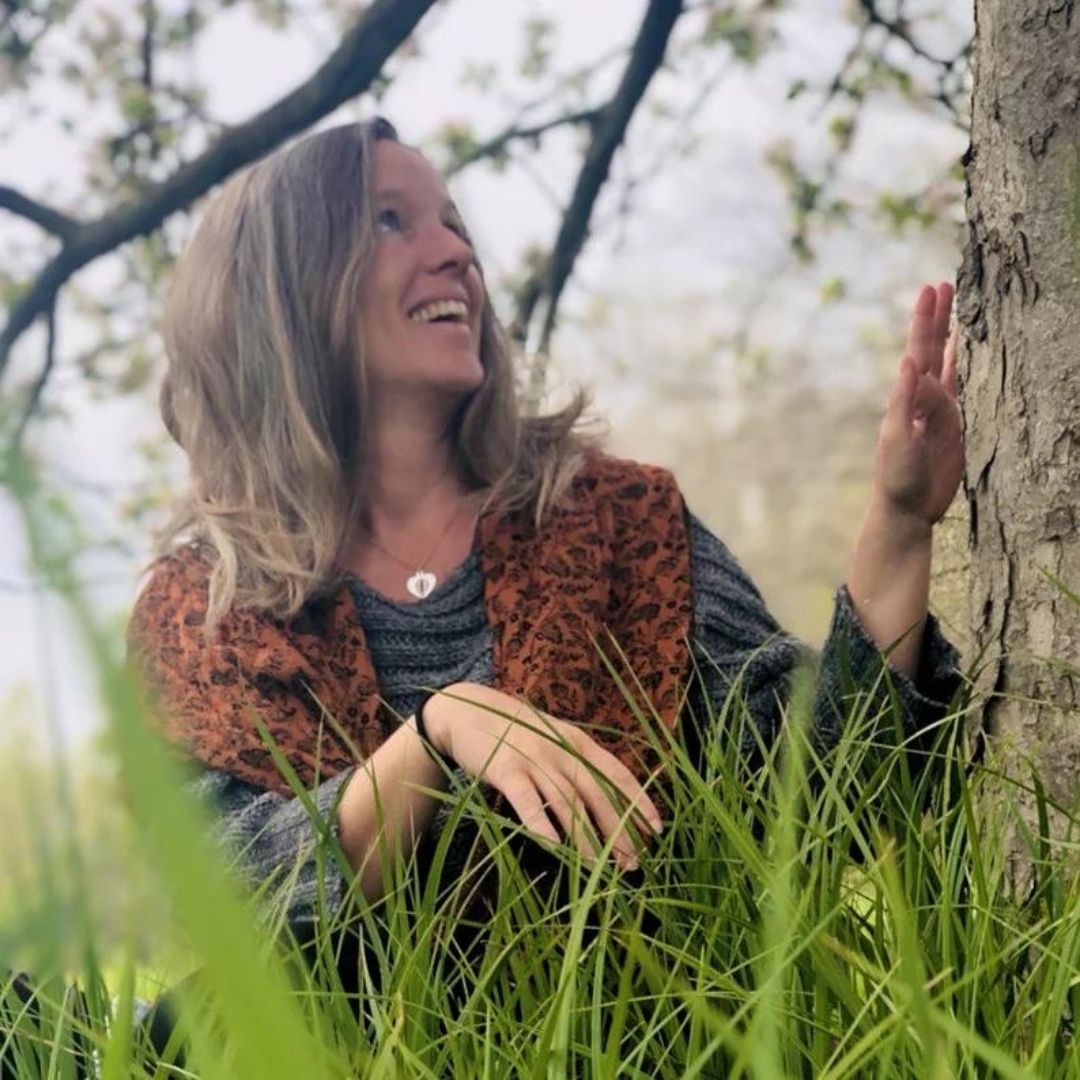 Sina-Emrich-Soul-In-Art-Gestalterin-Therapeutin-Beraterin-Yogalehrerin-Kuenstlerin